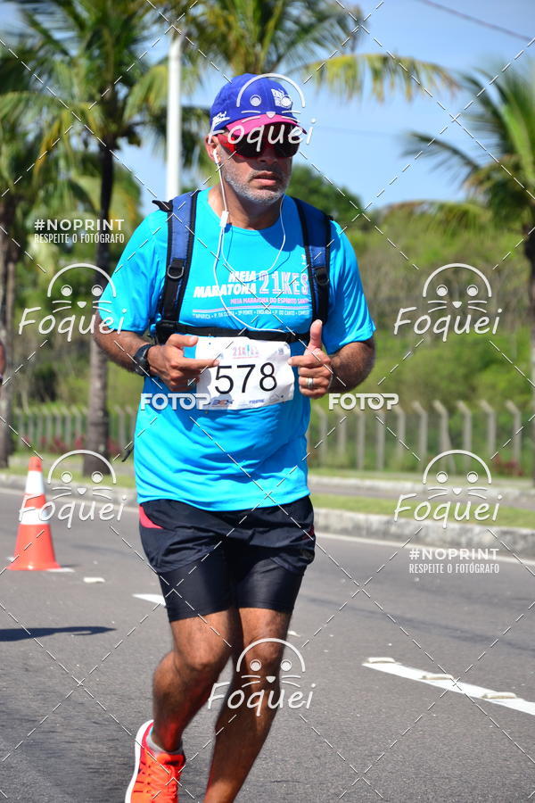 Buy your photos of the event21KES - Meia Maratona do Esprito Santo on Fotop