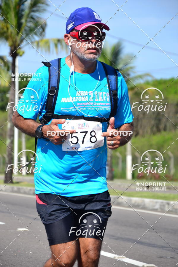 Buy your photos of the event21KES - Meia Maratona do Esprito Santo on Fotop