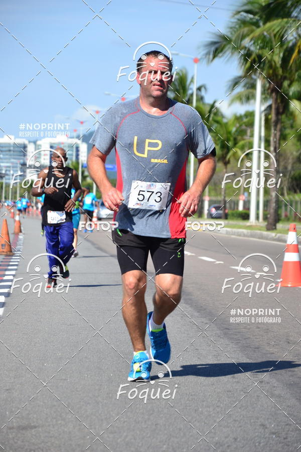Buy your photos of the event21KES - Meia Maratona do Esprito Santo on Fotop