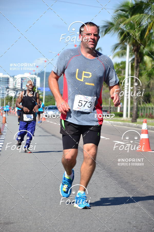Buy your photos of the event21KES - Meia Maratona do Esprito Santo on Fotop