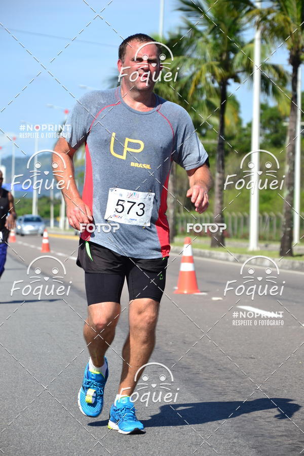 Buy your photos of the event21KES - Meia Maratona do Esprito Santo on Fotop