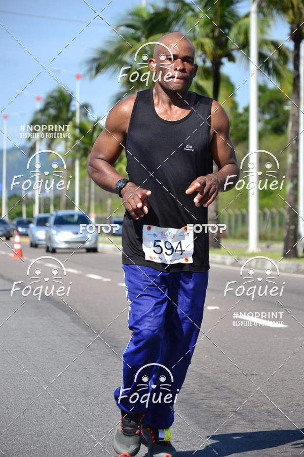 Buy your photos of the event21KES - Meia Maratona do Esprito Santo on Fotop