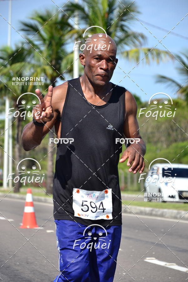 Buy your photos of the event21KES - Meia Maratona do Esprito Santo on Fotop