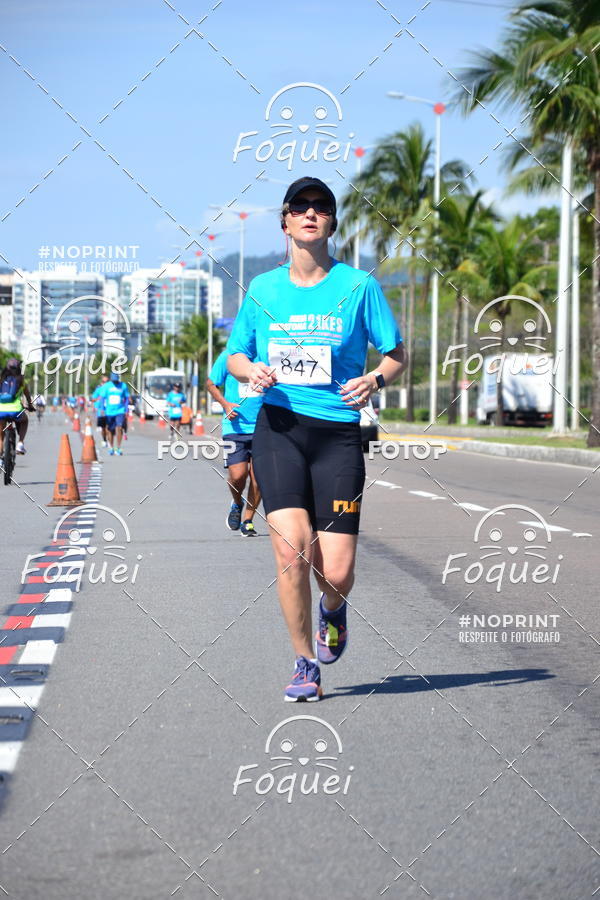 Buy your photos of the event21KES - Meia Maratona do Esprito Santo on Fotop