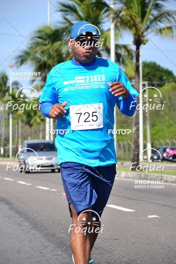 Buy your photos of the event21KES - Meia Maratona do Esprito Santo on Fotop
