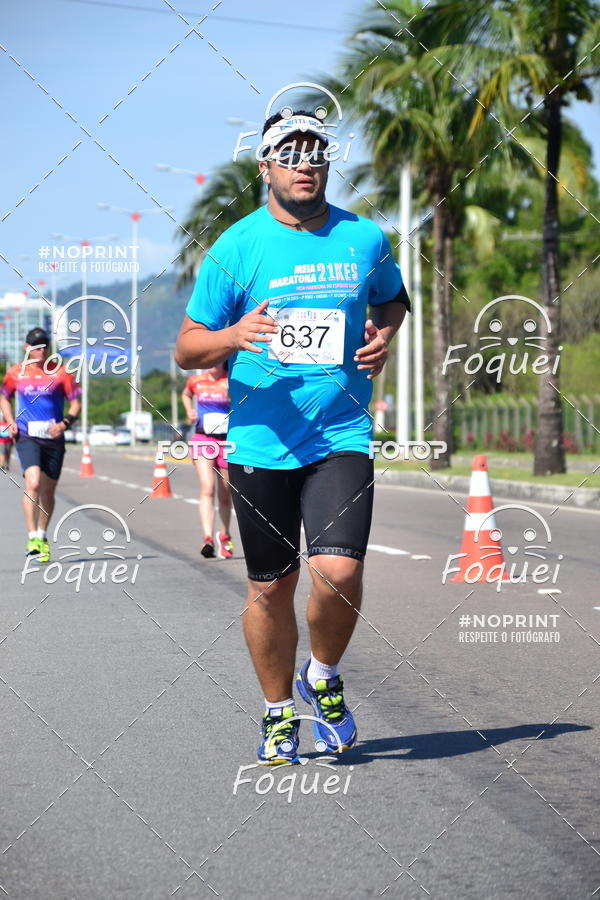 Buy your photos of the event21KES - Meia Maratona do Esprito Santo on Fotop
