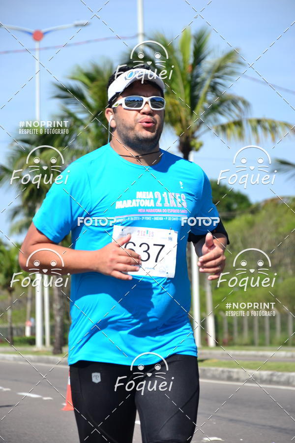 Buy your photos of the event21KES - Meia Maratona do Esprito Santo on Fotop