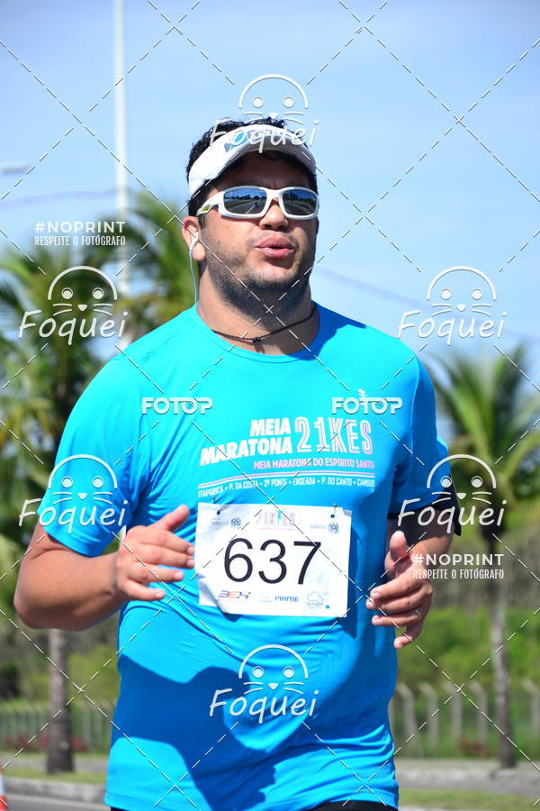 Buy your photos of the event21KES - Meia Maratona do Esprito Santo on Fotop