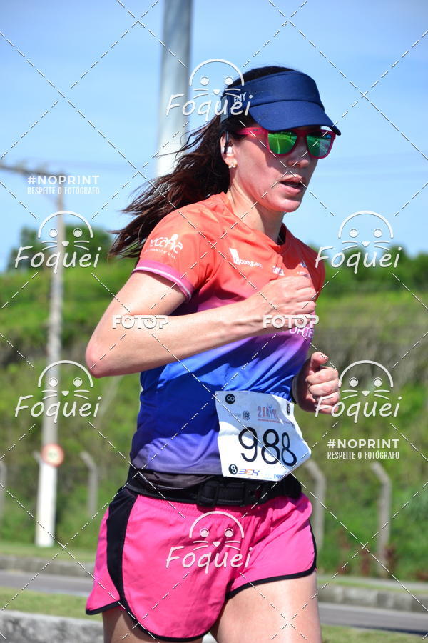 Buy your photos of the event21KES - Meia Maratona do Esprito Santo on Fotop