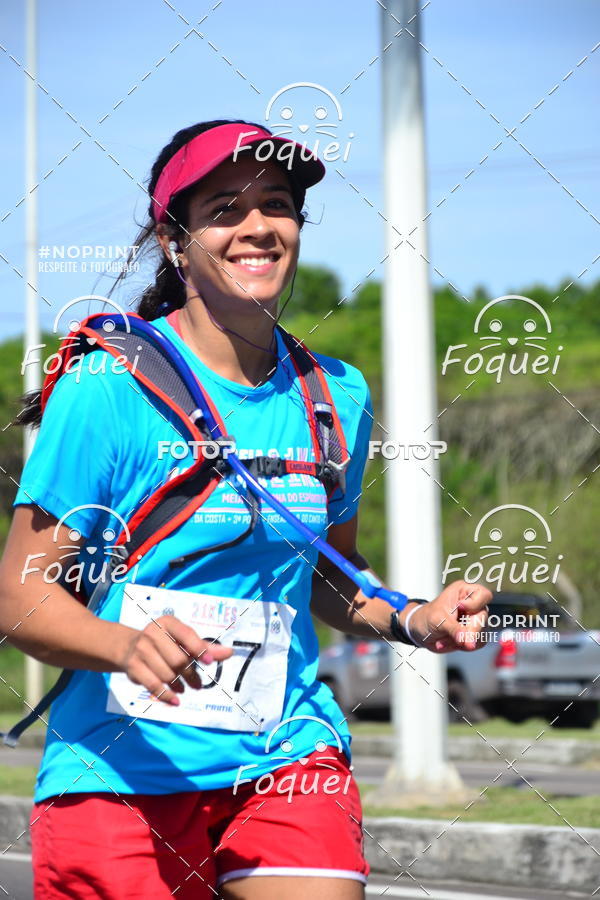 Buy your photos of the event21KES - Meia Maratona do Esprito Santo on Fotop