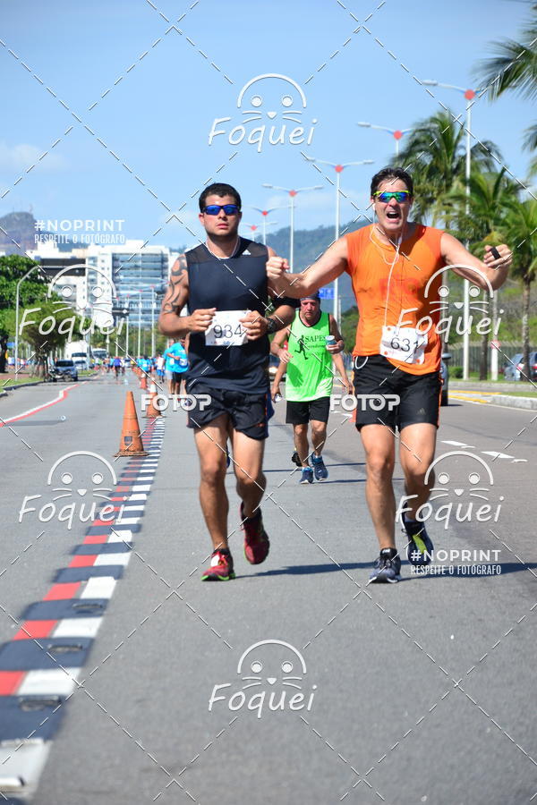 Buy your photos of the event21KES - Meia Maratona do Esprito Santo on Fotop