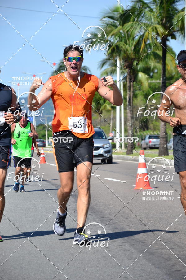 Buy your photos of the event21KES - Meia Maratona do Esprito Santo on Fotop