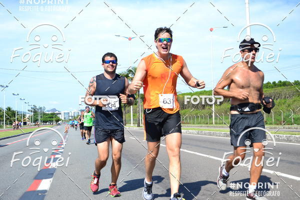 Buy your photos of the event21KES - Meia Maratona do Esprito Santo on Fotop