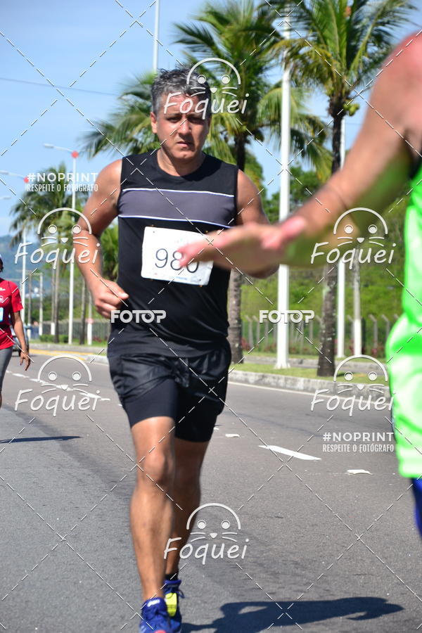 Buy your photos of the event21KES - Meia Maratona do Esprito Santo on Fotop
