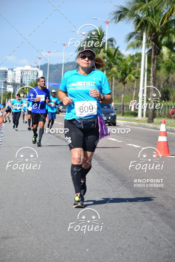 Buy your photos of the event21KES - Meia Maratona do Esprito Santo on Fotop