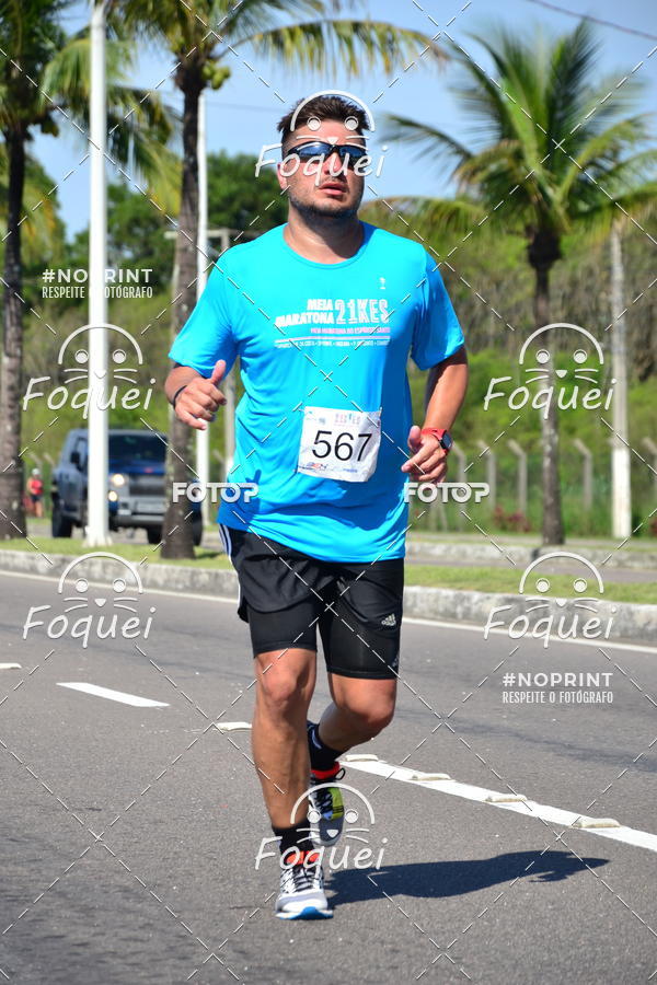 Buy your photos of the event21KES - Meia Maratona do Esprito Santo on Fotop