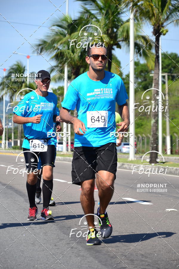 Buy your photos of the event21KES - Meia Maratona do Esprito Santo on Fotop