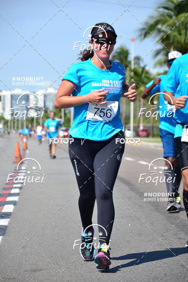 Buy your photos of the event21KES - Meia Maratona do Esprito Santo on Fotop