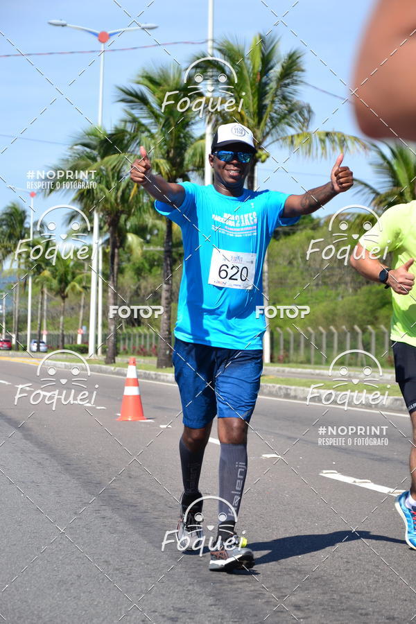 Buy your photos of the event21KES - Meia Maratona do Esprito Santo on Fotop