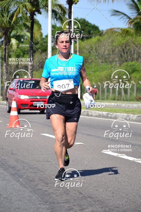 Buy your photos of the event21KES - Meia Maratona do Esprito Santo on Fotop
