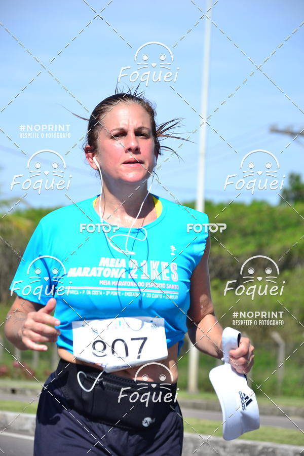 Buy your photos of the event21KES - Meia Maratona do Esprito Santo on Fotop