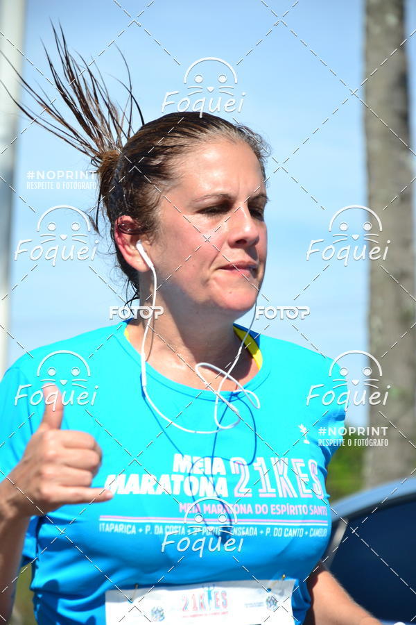 Buy your photos of the event21KES - Meia Maratona do Esprito Santo on Fotop