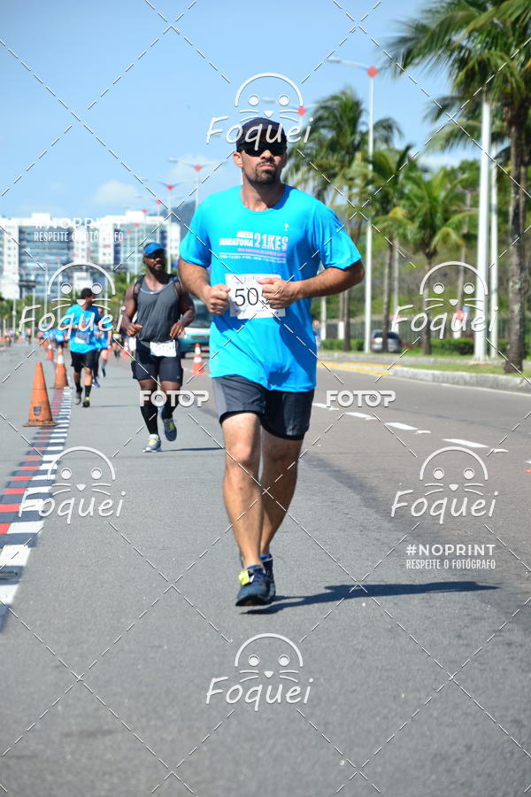 Buy your photos of the event21KES - Meia Maratona do Esprito Santo on Fotop