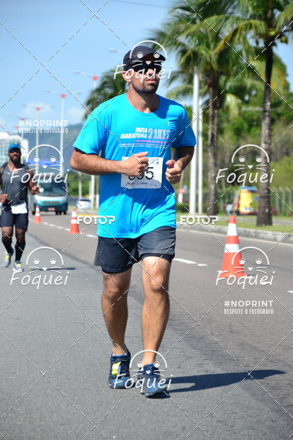 Buy your photos of the event21KES - Meia Maratona do Esprito Santo on Fotop