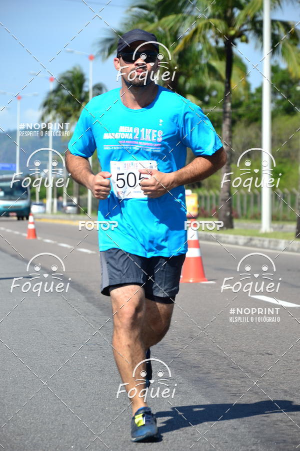 Buy your photos of the event21KES - Meia Maratona do Esprito Santo on Fotop