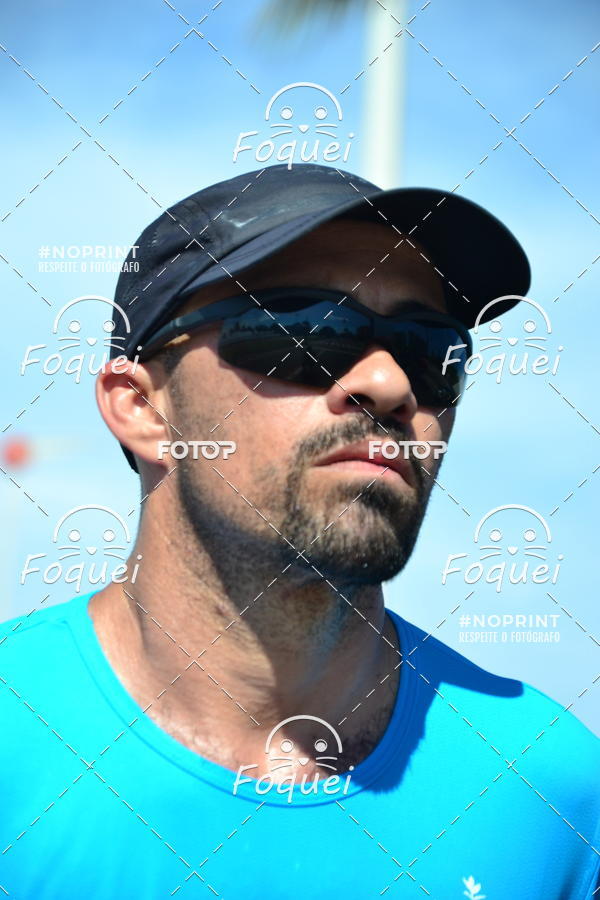 Buy your photos of the event21KES - Meia Maratona do Esprito Santo on Fotop