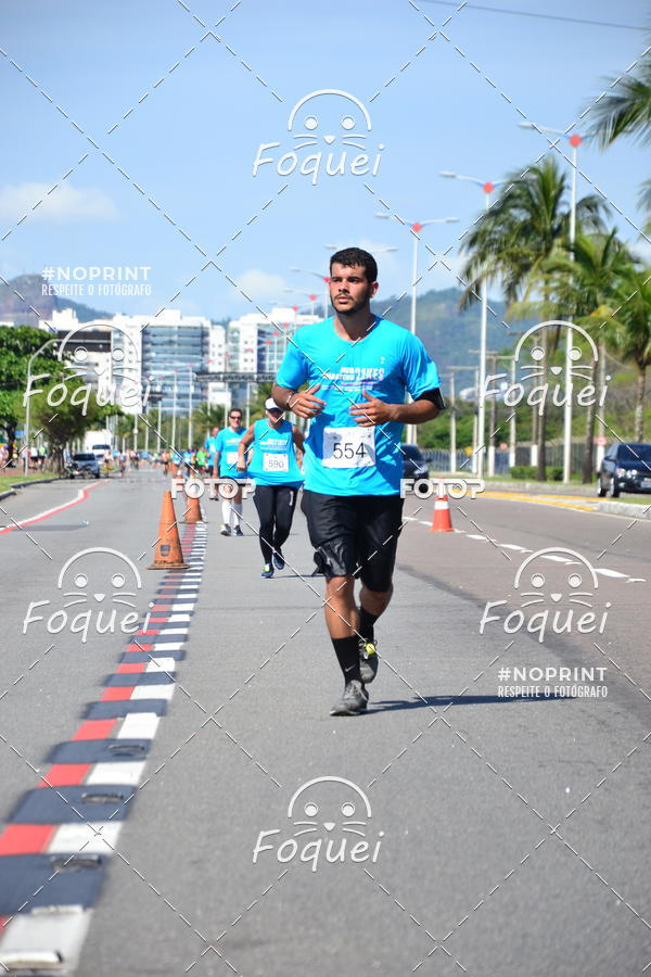 Buy your photos of the event21KES - Meia Maratona do Esprito Santo on Fotop