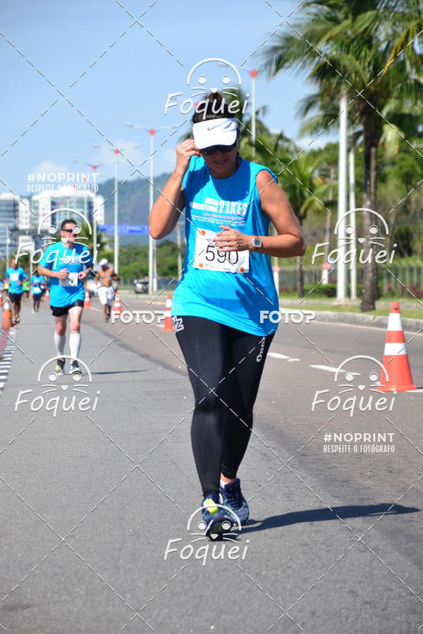 Buy your photos of the event21KES - Meia Maratona do Esprito Santo on Fotop