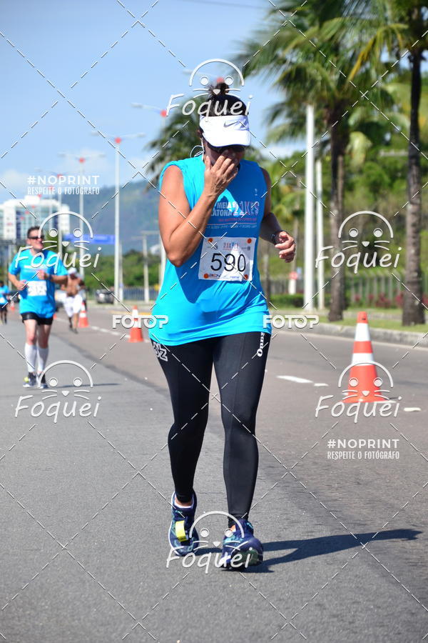 Buy your photos of the event21KES - Meia Maratona do Esprito Santo on Fotop