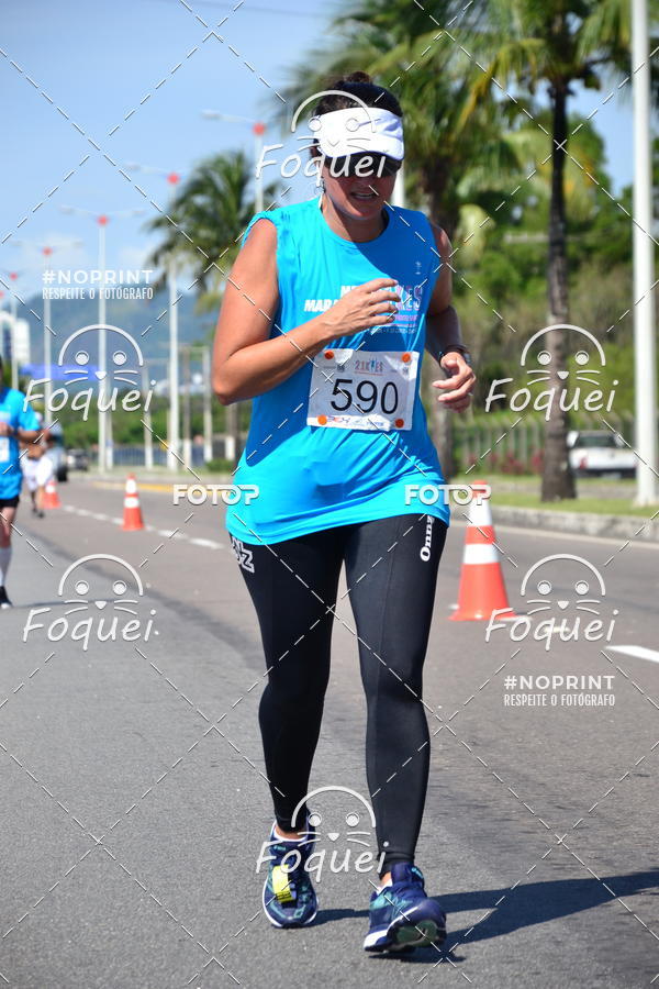 Buy your photos of the event21KES - Meia Maratona do Esprito Santo on Fotop