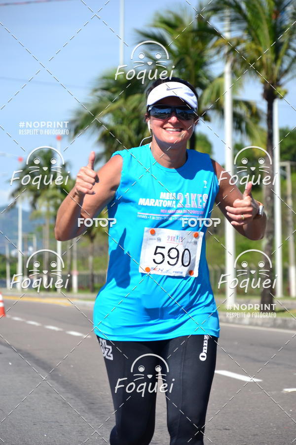 Buy your photos of the event21KES - Meia Maratona do Esprito Santo on Fotop