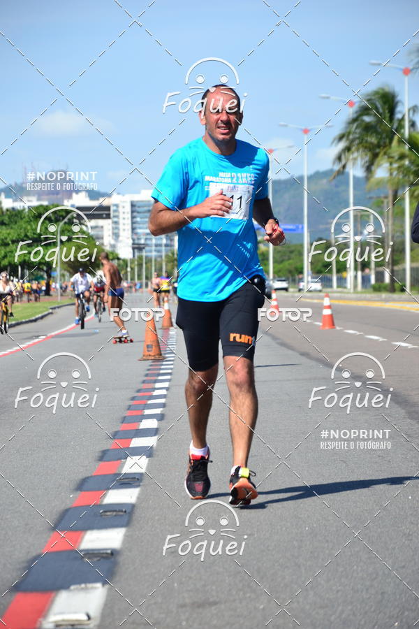 Buy your photos of the event21KES - Meia Maratona do Esprito Santo on Fotop
