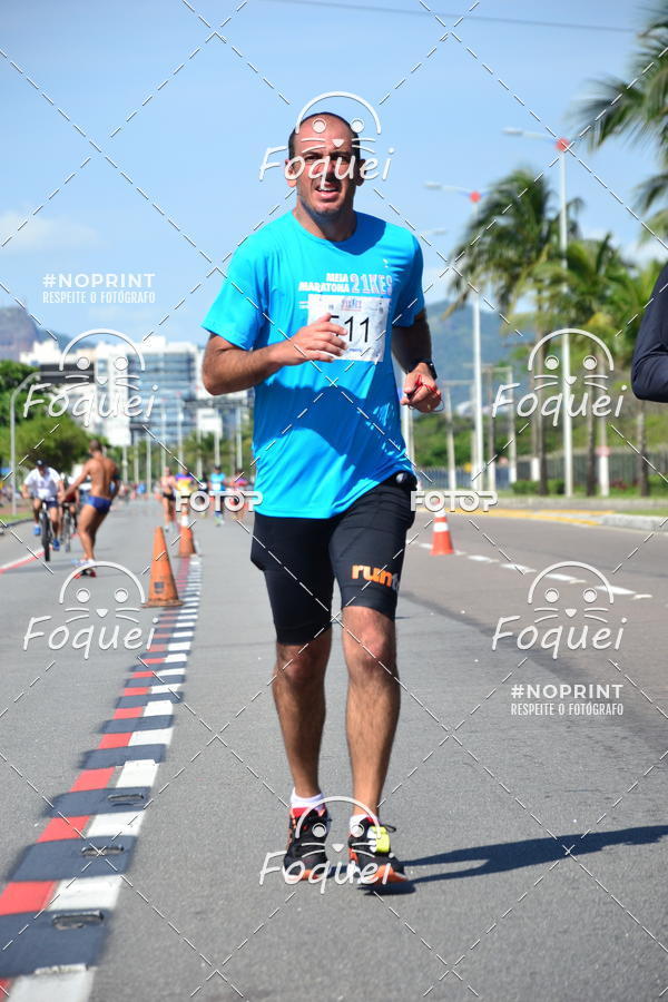 Buy your photos of the event21KES - Meia Maratona do Esprito Santo on Fotop
