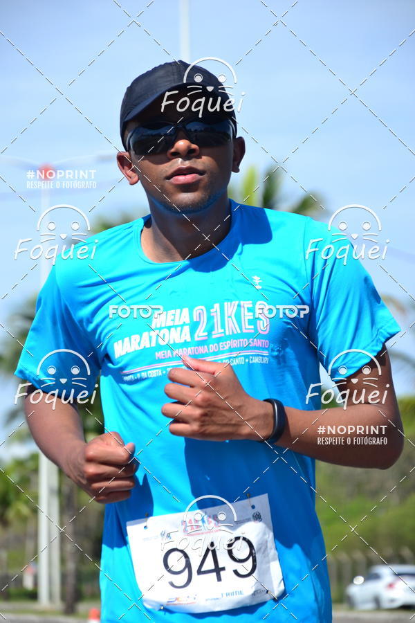Buy your photos of the event21KES - Meia Maratona do Esprito Santo on Fotop