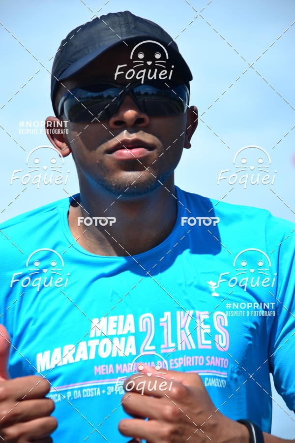 Buy your photos of the event21KES - Meia Maratona do Esprito Santo on Fotop