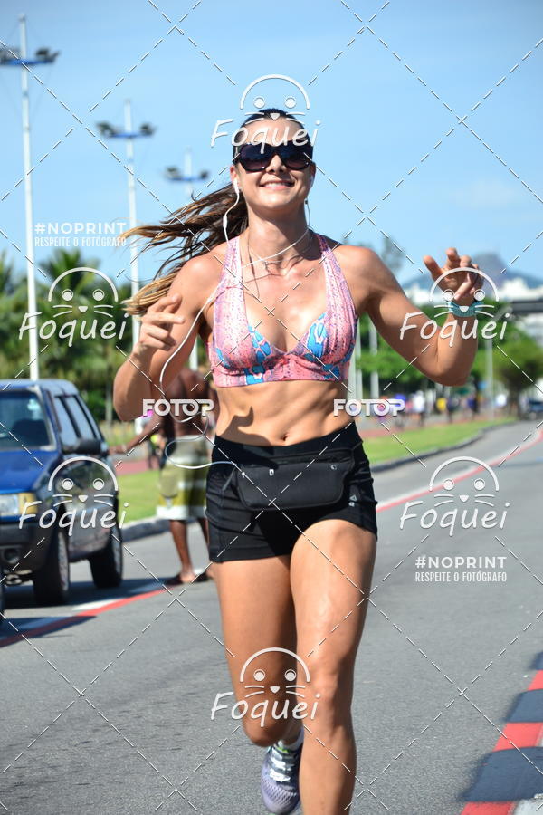Buy your photos of the event21KES - Meia Maratona do Esprito Santo on Fotop