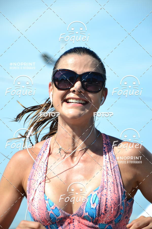 Buy your photos of the event21KES - Meia Maratona do Esprito Santo on Fotop