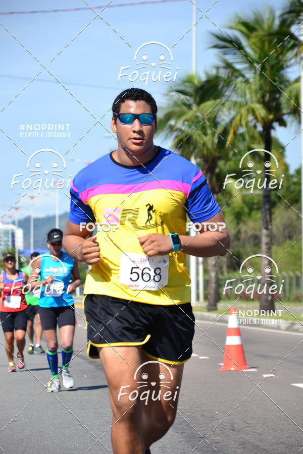 Buy your photos of the event21KES - Meia Maratona do Esprito Santo on Fotop
