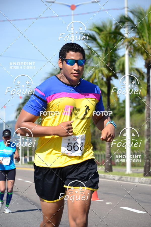 Buy your photos of the event21KES - Meia Maratona do Esprito Santo on Fotop