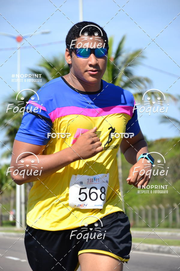 Buy your photos of the event21KES - Meia Maratona do Esprito Santo on Fotop