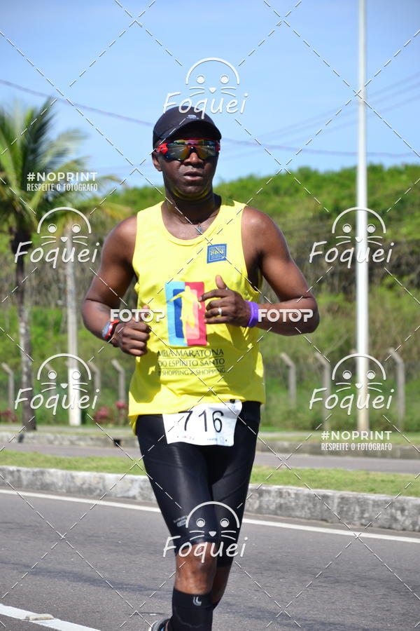 Buy your photos of the event21KES - Meia Maratona do Esprito Santo on Fotop