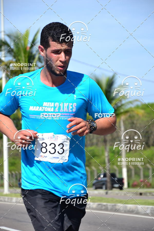 Buy your photos of the event21KES - Meia Maratona do Esprito Santo on Fotop