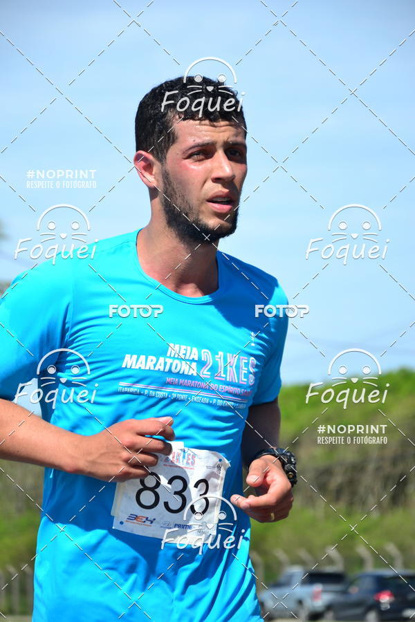 Buy your photos of the event21KES - Meia Maratona do Esprito Santo on Fotop