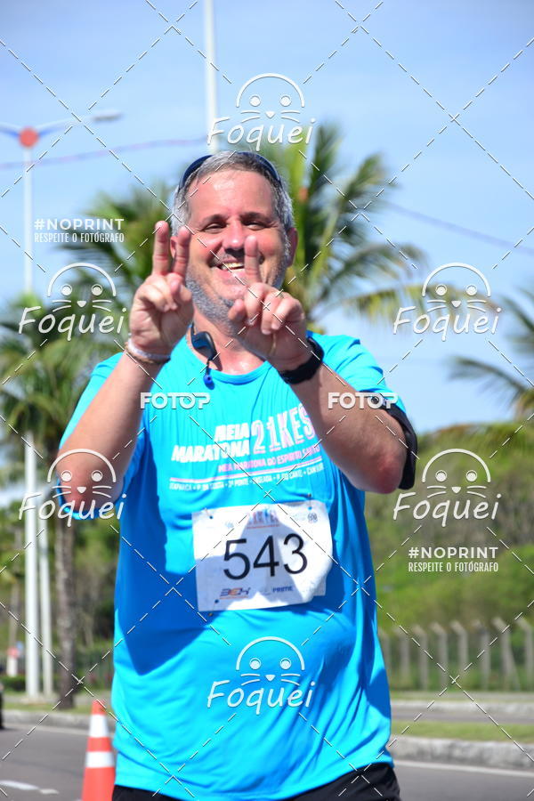 Buy your photos of the event21KES - Meia Maratona do Esprito Santo on Fotop