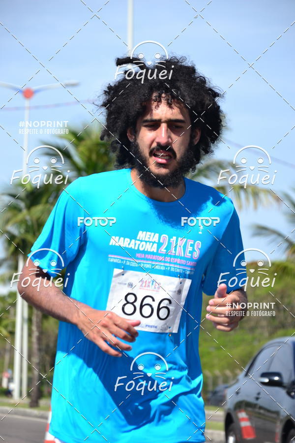 Buy your photos of the event21KES - Meia Maratona do Esprito Santo on Fotop