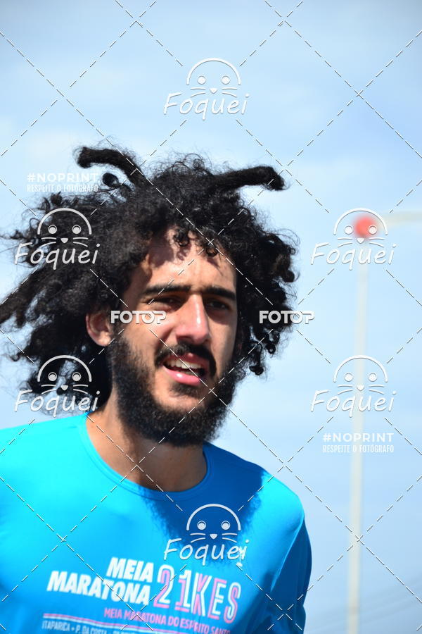 Buy your photos of the event21KES - Meia Maratona do Esprito Santo on Fotop